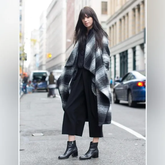 Forever 21 Cozy Wrap Faux Mohair Open Front Long Cardigan  Coat Size Large