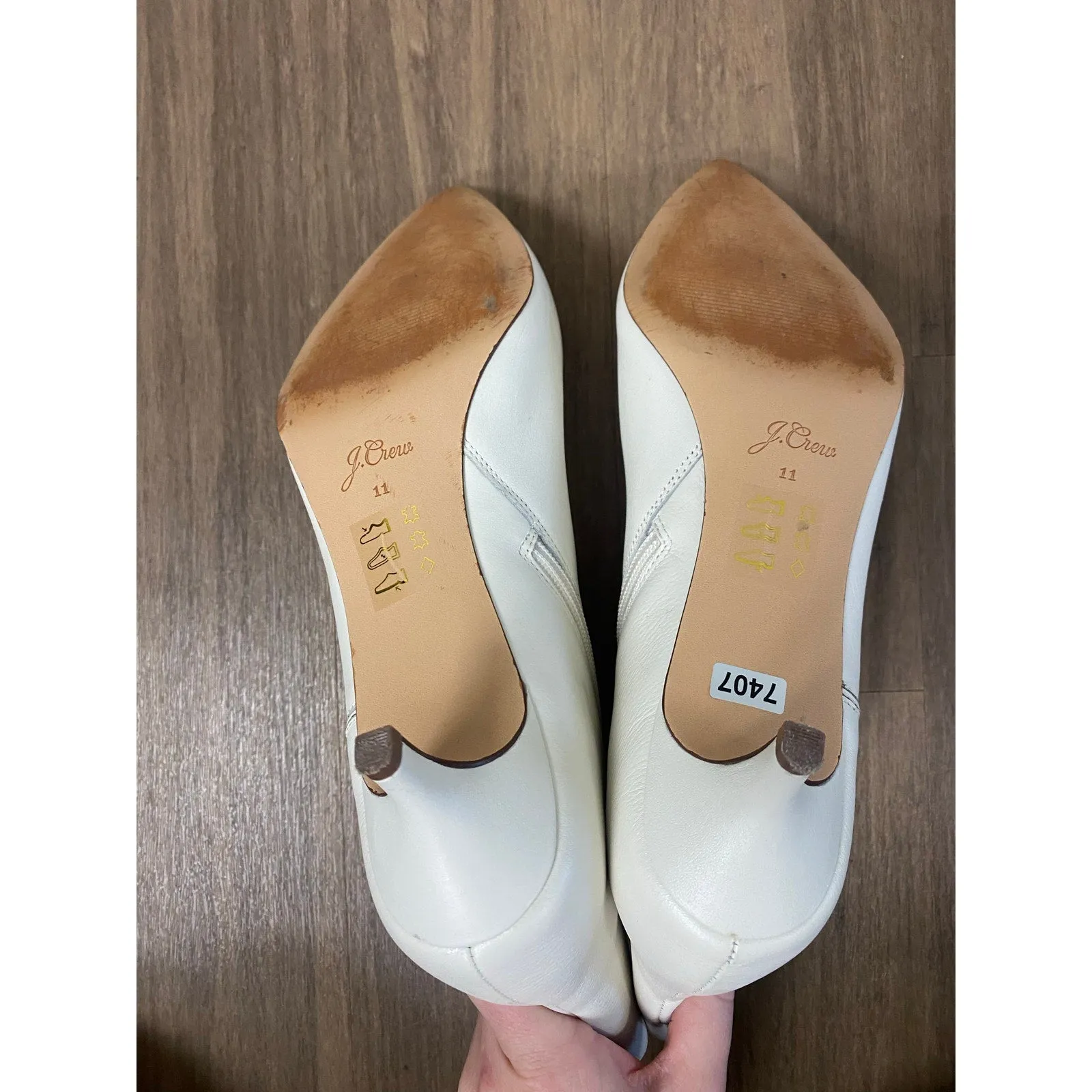 JCrew White Ankle Booties w Kitten Heel Sz 11