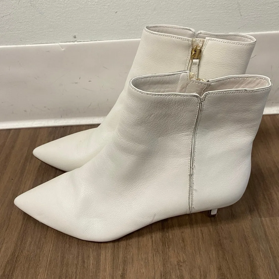 JCrew White Ankle Booties w Kitten Heel Sz 11
