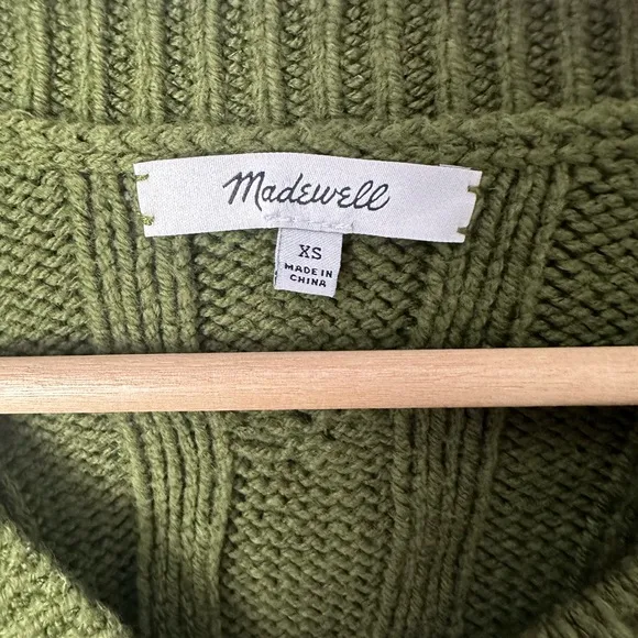 Madewell Chunky Cable Knit Crop Sweater