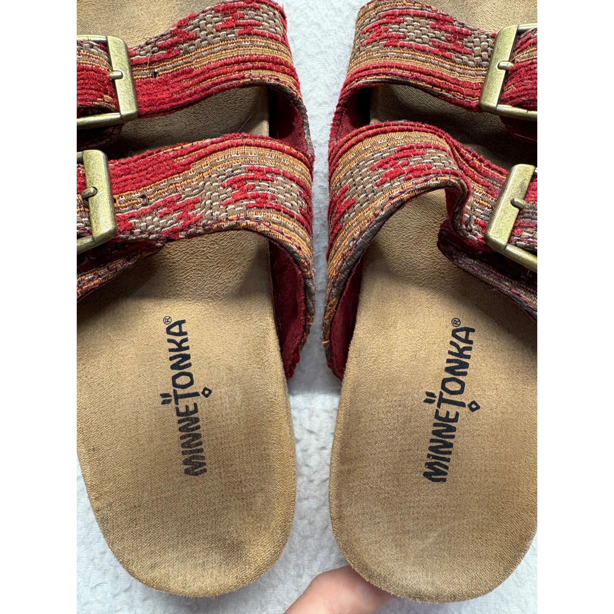 Minnetonka Womens Red Woven Buckle Sandals Size 5 Open Toe #7644