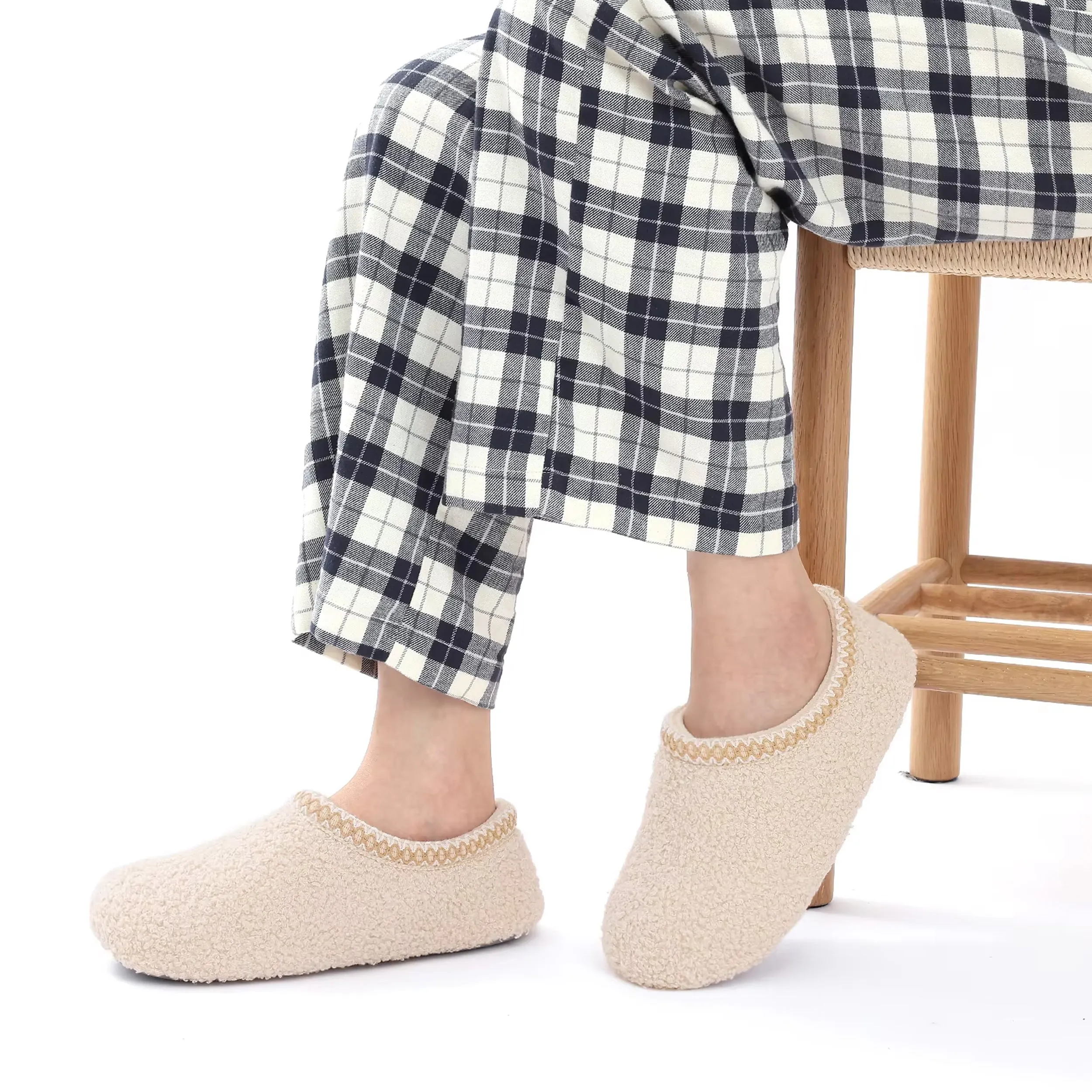 SHOEGEEᵀᴹ Womens Slippers Comfortable Indoor
