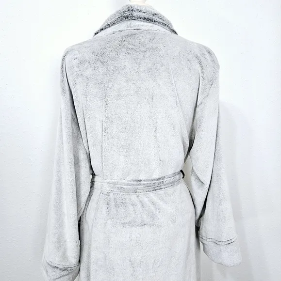 Soma Embraceable Luxe Long Robe in Gray Size L/XL