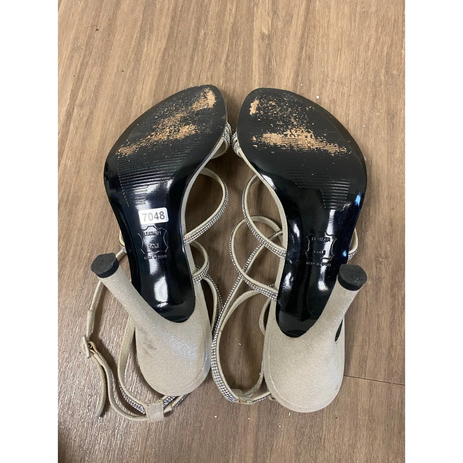 Stuart Weitzman Gray Diamond Crystal Strappy High Heeled Sandals Sz 9
