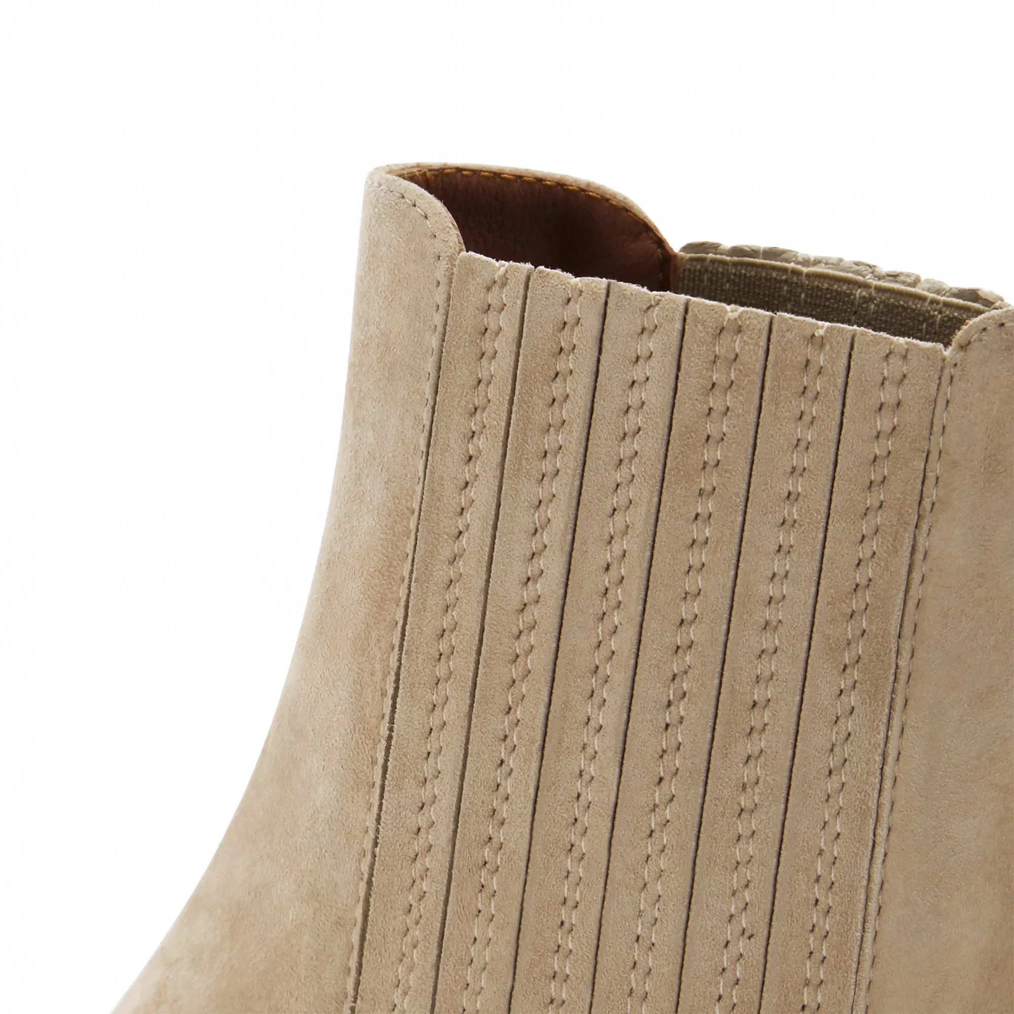 Vendôme Chey beige suede chelsea boots